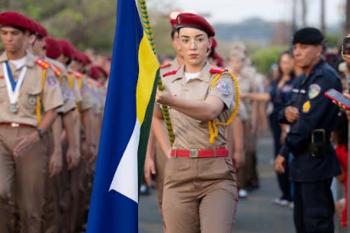 Desfile cívico promovido pela Prefeitura resgata história e desenvolvimento do município