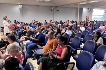 Assembleia debate propostas da Prefeitura e possibilidade de greve; encontro definiu os próximos passos para a categoria