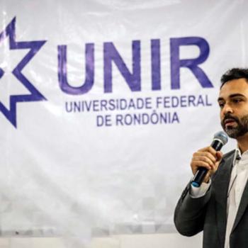 'Governo de Rondônia exige taxa ilegal de autistas para obterem documento de identidade', por Vinícius Miguel 