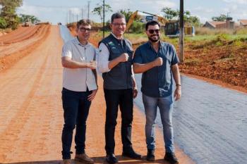 Obras de pavimentação da Linha 625 avançam; novo trecho começa a receber capa asfáltica