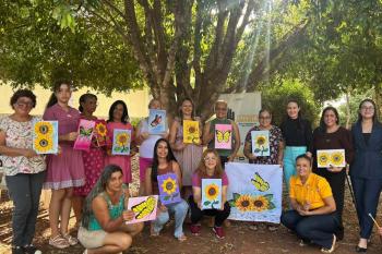 Centro de Atenção Psicossocial de Jaru realiza oficina de pintura ao ar livre