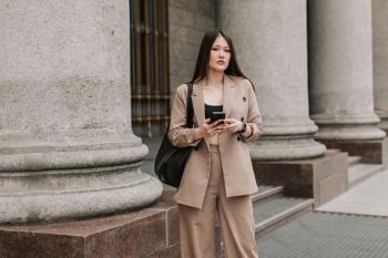 Como montar looks com sobreposições elegantes no inverno