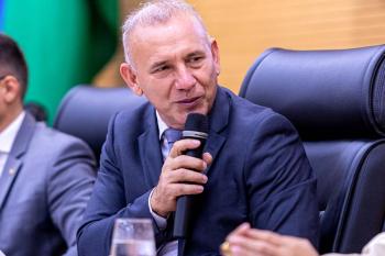 Ezequiel Neiva atua para ampliar atendimento educacional no distrito de Vista Alegre do Abunã