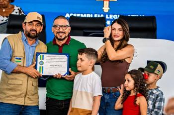 Empresário Rodrigo Guerreiro recebe Título Honorífico de Honra ao Mérito durante sessão solene da Alero na Rondônia Rural Show