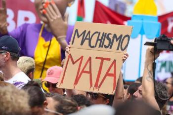 Mulheres vão às ruas pela votação do PL da Misoginia