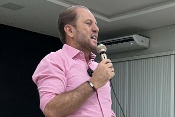 Cirone Deiró recebe convite para abertura do Projeto Eu Acredito em Cacoal 