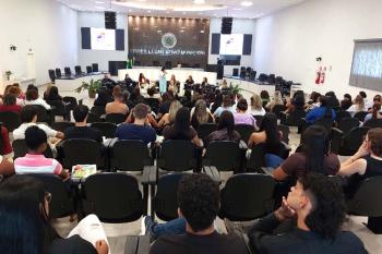 Conselho Municipal de Direitos da Mulher realiza debate sobre estratégias de combate ao feminicídio