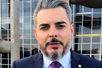 Entrega de títulos na Gleba Massaco articulada pelo deputado Thiago Flores marca conquista histórica em Alta Floresta 