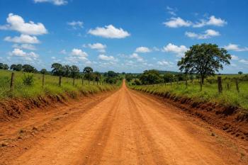Prefeitura de Ji-Paraná assina ordem de serviço para recuperação de estradas vicinais e reforça investimentos na zona rural