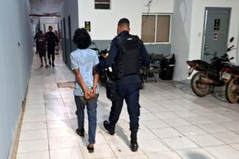 Homem é esfaqueado e atingido com paulada na cabeça em Candeias do Jamari