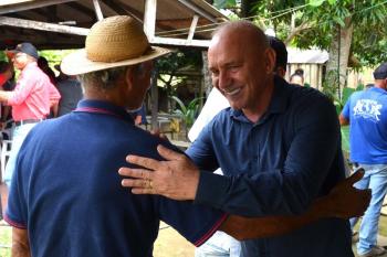 Deputado Ezequiel Neiva garante adubo orgânico para fortalecer agricultura familiar em Cerejeiras