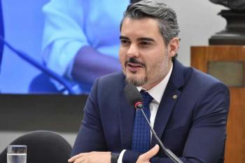 Deputado Federal Thiago Flores assina PEC contra impunidade de menores 