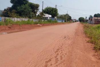 Moradores do bairro Serraria reclamam de mau cheiro na avenida Dr. Lewerger e pedem fiscalização