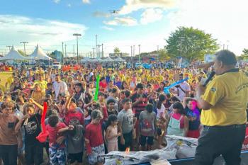 Macron critica EUA em Davos e diz que Europa prefere respeito a lidar com valentões