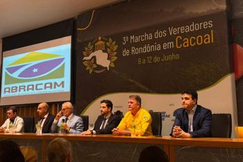 Luizinho Goebel participa da 3ª Marcha dos Vereadores de Rondônia e reforça compromisso com os municípios