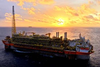 Navio-plataforma da Petrobras atinge produção máxima no pré-sal