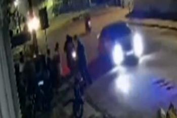 Jovem é baleado durante ataque a tiro em frente de residência na zona leste