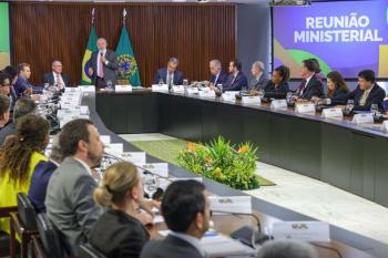 Lula se despede de ministros e confirma Alckmin como vice em chapa