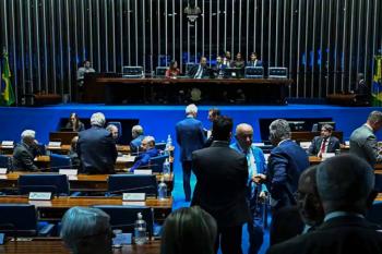 CCJ do Senado adia votação do PL do Impeachment para 2026