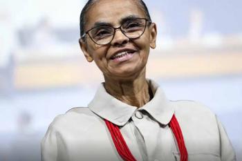 Marina Silva recebe maior condecoração da França em Brasília