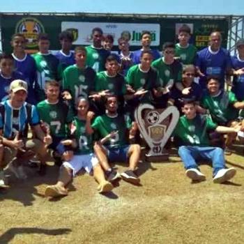 Escolinha de Futebol Cerejeiras é campeã em torneio Sub 20 em Mato Grosso