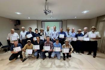 Eyder Brasil homenageia presidente da FAPERON com Medalha do Mérito Legislativo em Ji-Paraná