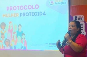 Centro de Referência à Mulher participa de formação e reforça proteção