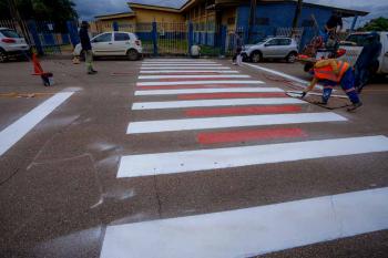 Prefeitura de Porto Velhoinicia cronograma de faixas de pedestres lúdicas em frente a escolas municipais