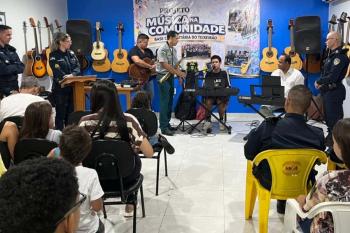 Projeto Música na Comunidade realiza aula inaugural da 18ª turma e reforça compromisso com transformação social