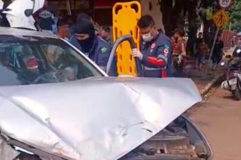 Acidente entre quatro veículos deixa mulher ferida em Porto Velho