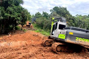Prefeitura de Porto Velho abre canal e instala manilhas para reduzir alagamentos no bairro Nacional