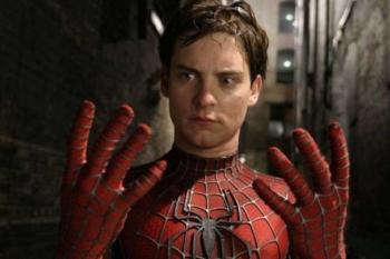 “Eu adoraria”: Sam Raimi comenta chance de novo Homem-Aranha com Tobey Maguire