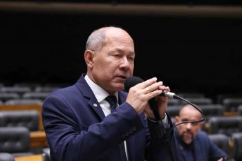 Aposentadoria de ministro do TCU provoca mudança na relatoria de processo que apura suposto nepotismo no gabinete de Coronel Chrisóstomo