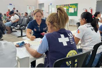 Giro da Saúde aproxima especialistas de moradores da Zona Leste