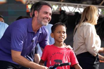 Prefeitura de Porto Velho entrega mais de mil bicicletas aos alunos da rede municipal que tiraram as melhores notas