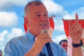 Deputado Lúcio Mosquini entrega sementes e adubo para produtores rurais do Vale do Anari 