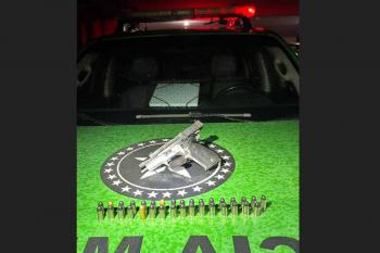 BPFRON prende homem com pistola em porto clandestino em Guajará Mirim