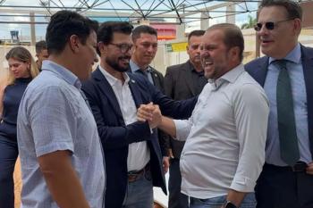 Cirone Deiró acompanha obras da nova rodoviária de Cacoal