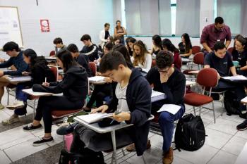 Educação financeira pode ser incluída no currículo escolar