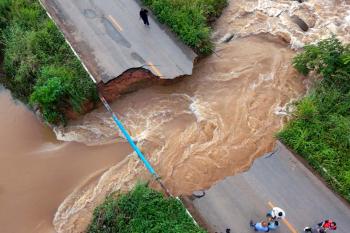 Obra de ponte sobre o igarapé Bate Estaca avança para fase final; prefeitura mostrou eficiência e atenção à comunidade