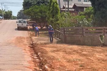 Prefeitura realiza trabalho contínuo de limpeza e conservação dos espaços públicos