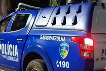 Homem é encontrado morto dentro de casa após vizinho ouvir gritos de socorro