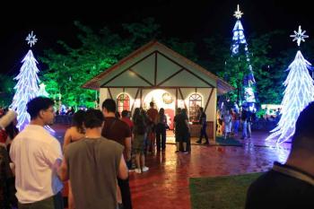 Casa do Papai Noel encantou famílias no Natal Porto Velho Luz