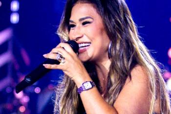 Aos 41 anos, Simone Mendes explica por que ama fazer botox: 