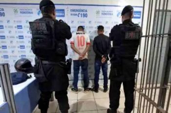 BPTA apreende submetralhadora 9 mm e prende dois homens na zona Leste 