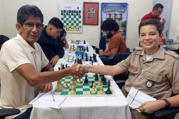 Robson Amorim assume a liderança e torneio de xadrez entra em fase decisiva 