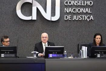 CNJ afasta ex-juíza da Lava Jato por dois anos