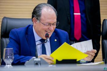 Deputado Pedro Fernandes celebra destaque da educação de Cujubim em premiação estadual  
