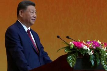 Xi Jinping se reúne com Putin em cúpula anti-EUA no Quirguistão; Irã também participa