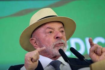 Atitude irresponsável, diz Lula após revogação de visto de embaixadora